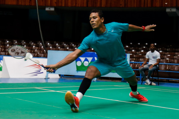 Debuta con triunfo Osleni Guerrero en Torneo Internacional de Bádminton de Jamaica