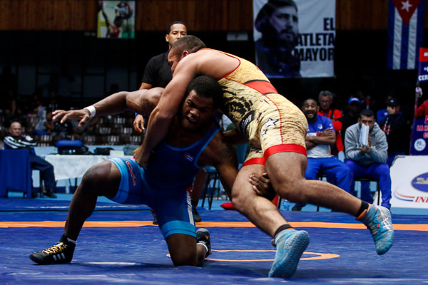 Cuban freestyle wrestlers failed to win a gold in Pan American