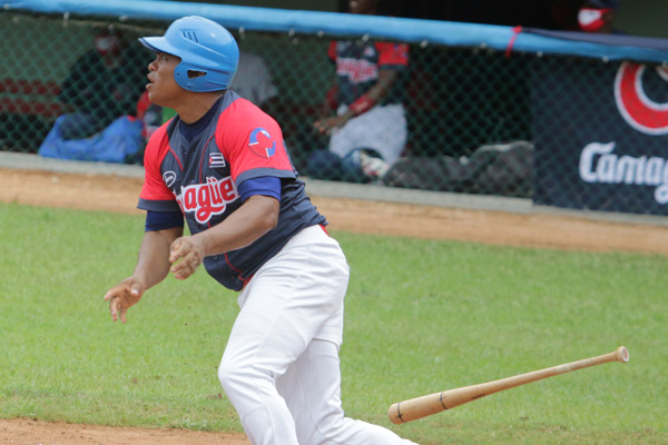Líder Camagüey enfrenta al sotanero de la 60ª Serie Nacional de Béisbol