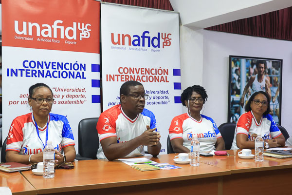 Universidad del deporte se proyecta hacia eventos científicos internacionales